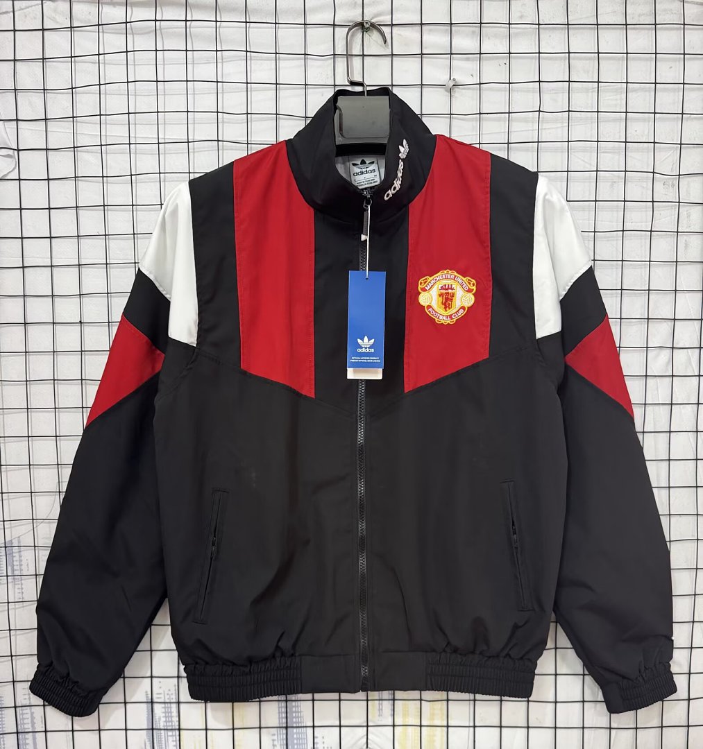 Man United Soccer Windbreak 26 27