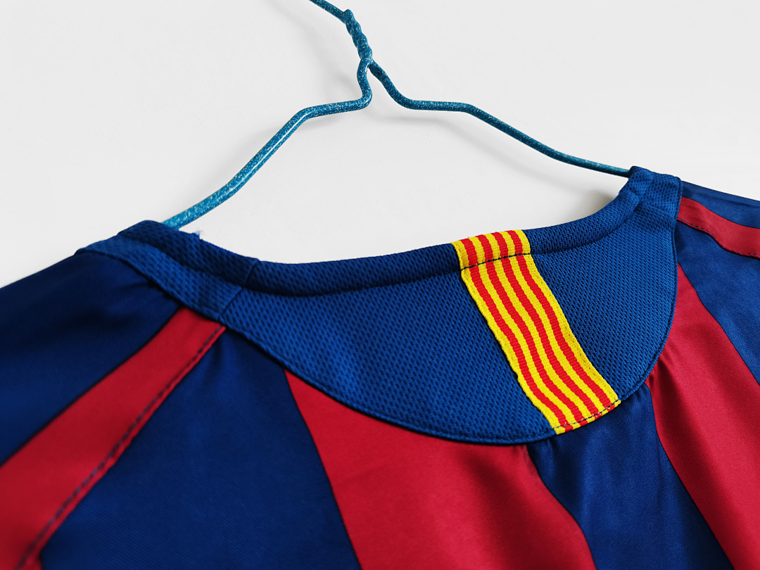 Retro 2005/06 Barcelona home